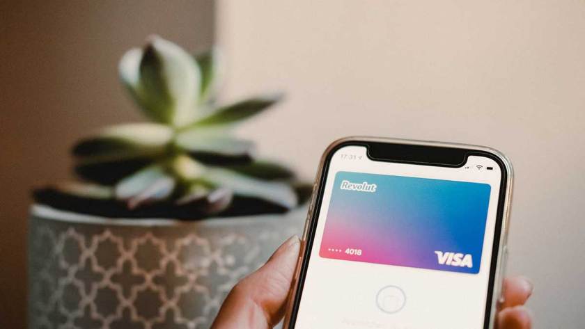 Singapore consumers prefer contactless card payment