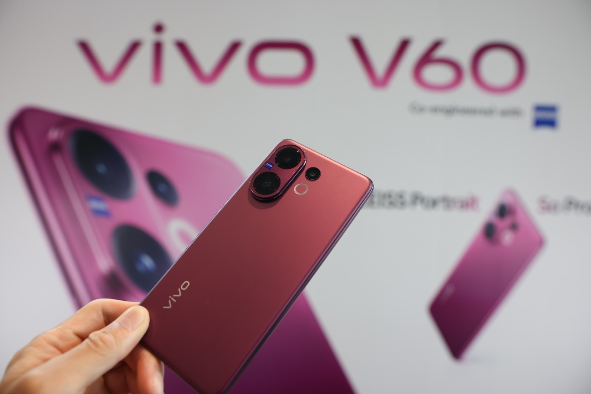 vivo V60 Offers ZEISS Telephoto Camera, Long Battery Life in Singapore