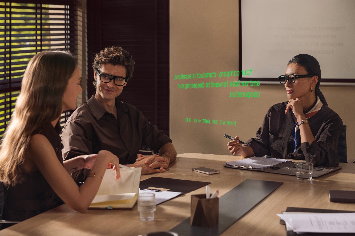 LLVision Launches Leion Hey2 AR Translation Glasses at CES 2026